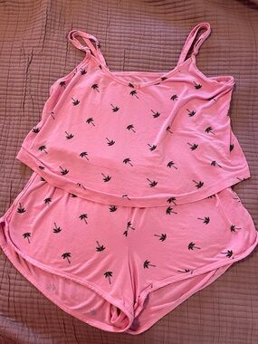 Victoria’s Secret Pink Fuchsia Tank and Shorts Sleep Set Pajamas Medium